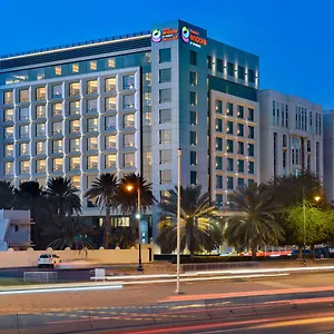 Hotel Ramada Encore By Wyndham Al-ghubra