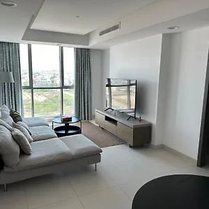 Pinnacle Row Cityscape Haven Apartment Muscat