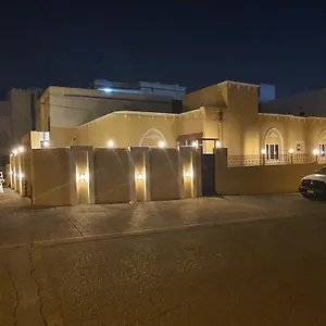 Al Khuwair アパート *