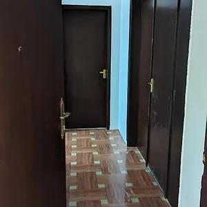 Bed Space And Room's Apartment *