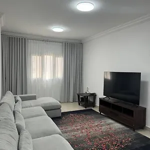Spacious Flat In * Maskat