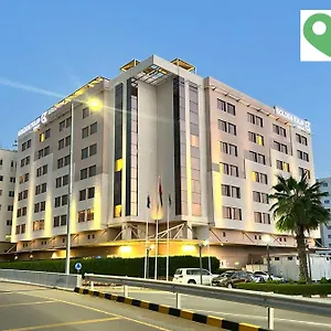 Hotel Golden Tulip 4*